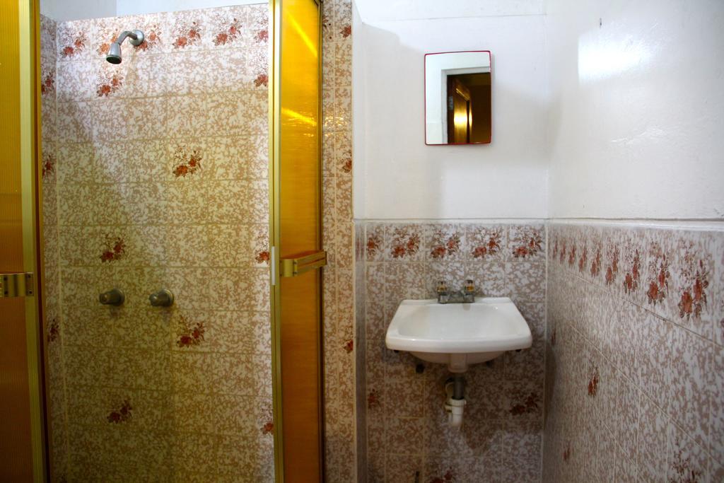 The House Project Backpackers Lima Buitenkant foto